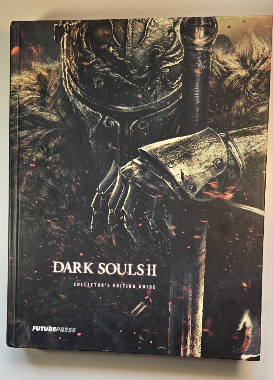 Dark Souls II Collector's Edition Game Guide